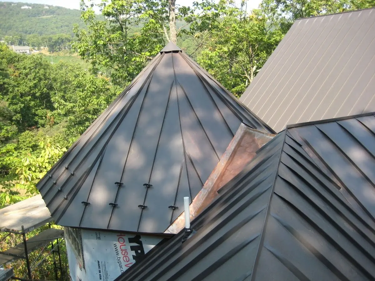 Professional Roof Tarp Installation by Craftsman Roofing in Lower Arroyo